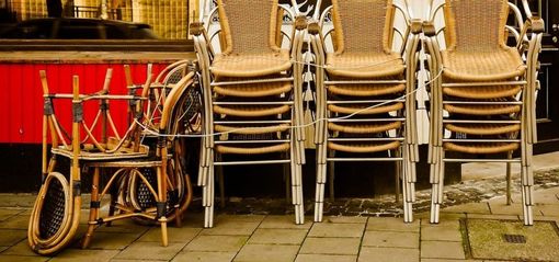 Commercio e turismo, Confesercenti: "In ciascuna azienda perdite per 120mila euro ma ristori per tremila"