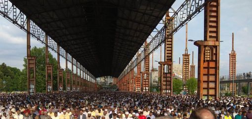 Migliaia di musulmani al Parco Dora per la festa di fine Ramadan