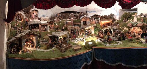 La Regione scrive ai presidi del Piemonte: "Promuovete presepe e canti natalizi nella scuole" (VIDEO) La Regione scrive ai presidi del Piemonte: "Promuovete presepe e canti natalizi nella scuole" (VIDEO)