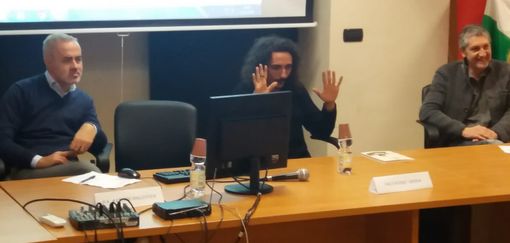 La mafia raccontata in graphic novel: a Torino l’arte di Renna e l’informazione carente La mafia raccontata in graphic novel: a Torino l’arte di Renna e l’informazione carente