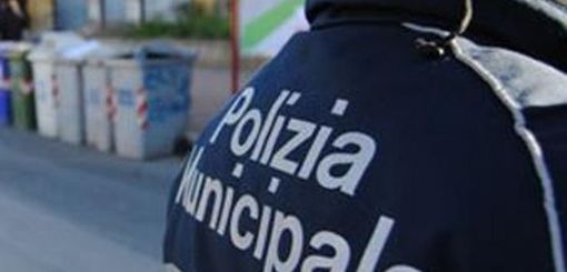 Infastidisce una ragazza sul bus: arrestato molestatore seriale Infastidisce una ragazza sul bus: arrestato molestatore seriale