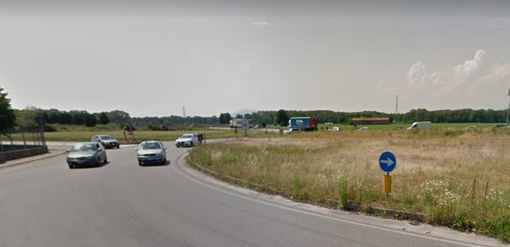 Incidente a Vinovo: alla rotonda dell'ippodromo perde la vita un uomo di 52 anni