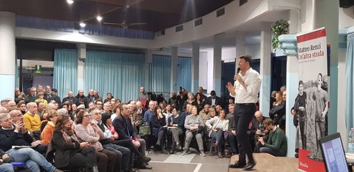 Renzi venerdì torna a Torino: "Prenotata una sala grande il doppio: io non mollo"
