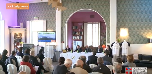 Conferenza stampa di presentazione della trentasettesima regata internazionale di fondo Conferenza stampa di presentazione della trentasettesima regata internazionale di fondo