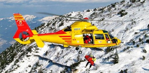 Soccorso alpino - immagine d'archivio