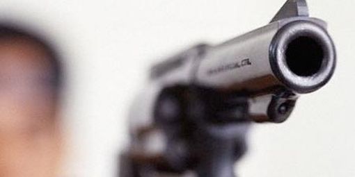 Armato, entra nel condominio della sua ex compagna: 41enne romeno arrestato per atti persecutori Armato, entra nel condominio della sua ex compagna: 41enne romeno arrestato per atti persecutori