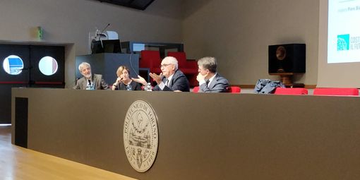 Cantone: “Papa Francesco ha ragione: a corrotto e corruttore non interessa il perdono” Cantone: “Papa Francesco ha ragione: a corrotto e corruttore non interessa il perdono”