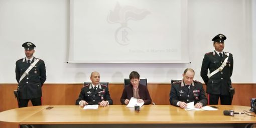 Presa la banda dei furti in ville: 6 arresti e 2 obblighi di dimora Presa la banda dei furti in ville: 6 arresti e 2 obblighi di dimora