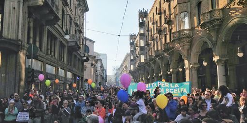 Da Torino l'urlo dei contrari all'obbligo vaccinale: &quot;Non escludete i nostri bimbi da scuola&quot; (FOTO e VIDEO)