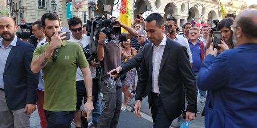 Italiaonline: Di Maio in Municipio a Torino a colloquio con rappresentante dei lavoratori (FOTO)