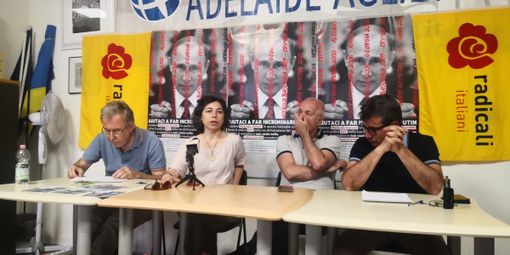 I Radicali Italiani manifestano a sostegno della causa Ucraina: &quot;Putin va incriminato all'Aja&quot;
