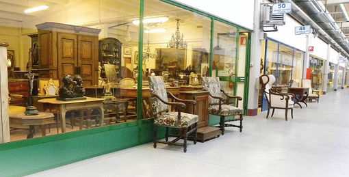 Vieni alla Città Antiquaria di Fossano per scoprire la magia di un’intera città di mobili del passato Vieni alla Città Antiquaria di Fossano per scoprire la magia di un’intera città di mobili del passato