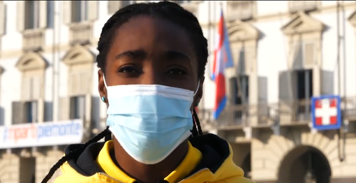 Dopo Dybala e Rincon, anche Daisy Osakue al fianco della Regione nella campagna per l'uso della mascherina Dopo Dybala e Rincon, anche Daisy Osakue al fianco della Regione nella campagna per l'uso della mascherina