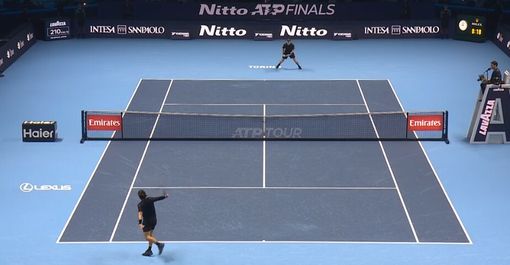 Un momento della splendida sfida tra Musetti e De Minaur