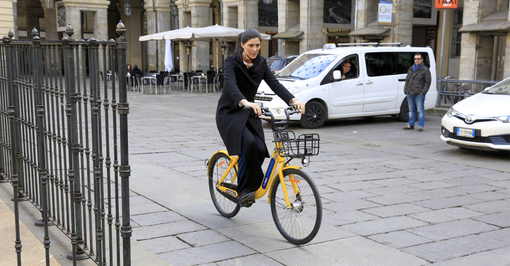 A Torino la fase 2 fa rima con bicicletta, Appendino: "Impensabile che tutti utilizzino l'auto" A Torino la fase 2 fa rima con bicicletta, Appendino: "Impensabile che tutti utilizzino l'auto"