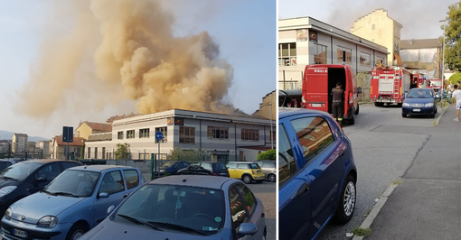 Incendio in Borgo Vittoria, in fiamme edificio in via Cambiano: sul posto i vigili del fuoco Incendio in Borgo Vittoria, in fiamme edificio in via Cambiano: sul posto i vigili del fuoco