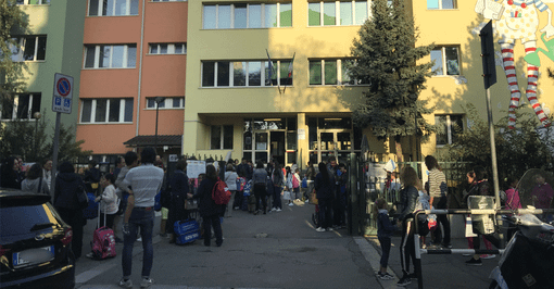 Come sarà il ritorno a scuola? Se ne parla online con l'associazione Manzoni Peolpe Come sarà il ritorno a scuola? Se ne parla online con l'associazione Manzoni Peolpe