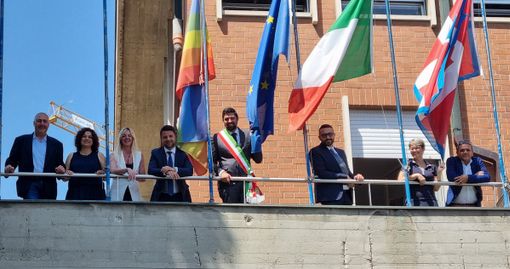 La Giunta Gaito sul terrazzo del Comune di Grugliasco La Giunta Gaito sul terrazzo del Comune di Grugliasco