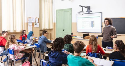 Anche il Telefono Azzurro presente al Salone del Libro di Torino Anche il Telefono Azzurro presente al Salone del Libro di Torino