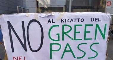 Assalto Cgil: chiuse le indagini sul leader dei "No green pass" Assalto Cgil: chiuse le indagini sul leader dei "No green pass"