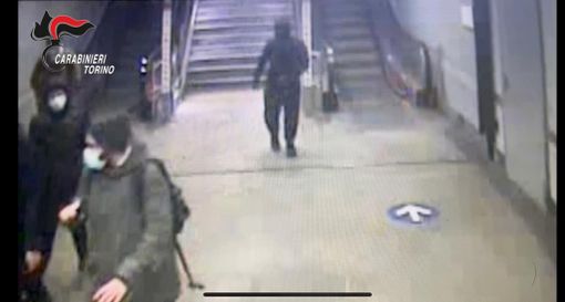 aggressione in metropolitana - foto d'archivio