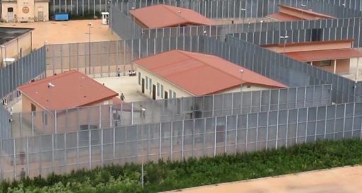 Ragazzo di 32 anni morto al Cpr di Torino: stasera protesta degli anarchici