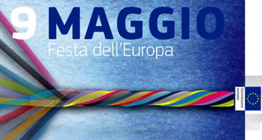 Gli stendardi dell’Unione sulla facciata del Palazzo Civico di Torino, domani, Festa dell’Europa Gli stendardi dell’Unione sulla facciata del Palazzo Civico di Torino, domani, Festa dell’Europa