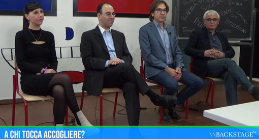 Backstage. A chi tocca accogliere? Rivediamo la puntata (Video)