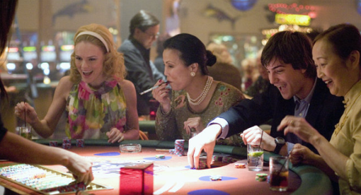 Come un gruppo di studenti sbancava i casinò: la vera storia del MIT Blackjack Team e del film 21 Come un gruppo di studenti sbancava i casinò: la vera storia del MIT Blackjack Team e del film 21