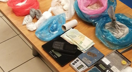 In casa eroina, crack e cocaina che finiva nelle vie di Barriera di Milano In casa eroina, crack e cocaina che finiva nelle vie di Barriera di Milano