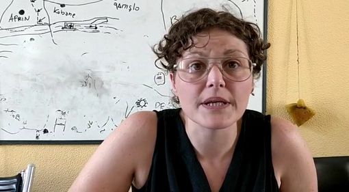 Parla la maestra torinese licenziata per gli insulti ai poliziotti: “Ho fatto una sciocchezza, ma togliermi il lavoro è un atto spropositato” (VIDEO) Parla la maestra torinese licenziata per gli insulti ai poliziotti: “Ho fatto una sciocchezza, ma togliermi il lavoro è un atto spropositato” (VIDEO)