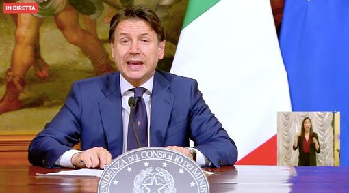Coronavirus, ecco il Decreto Rilancio. Conte: &quot;Testo da 55 miliardi, come due manovre economiche: soccorso, ma anche premessa per la ripresa&quot;
