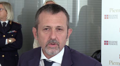 Delmastro, duro attacco alla mafia: “Vince lo Stato, Matteo Messina Denaro viveva sotto terra come i topi” [VIDEO]
