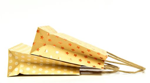 Sacchetti di carta personalizzati: il rispetto per l'ambiente si identifica con il brand delle aziende Sacchetti di carta personalizzati: il rispetto per l'ambiente si identifica con il brand delle aziende