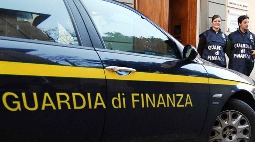 Le operazioni della Finanza al via dal fallimento, dichiarato nel 2020, da una storica azienda di progettazione di prototipi di veicoli sportivi Le operazioni della Finanza al via dal fallimento, dichiarato nel 2020, da una storica azienda di progettazione di prototipi di veicoli sportivi