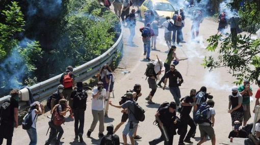 “Ha dato la propria solidarietà ai 38 condannati per gli scontri della Valle Susa? Adesso si dimetta!”