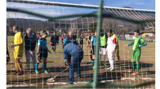 Varese-Legnano 0-2: domenica si è scavato perchè le porte dei padroni di casa erano troppo basse... Varese-Legnano 0-2: domenica si è scavato perchè le porte dei padroni di casa erano troppo basse...