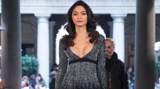 Lo streetwear protagonista a Maze con Ambra Battilana Lo streetwear protagonista a Maze con Ambra Battilana