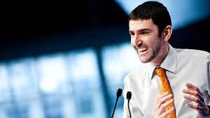 Gariglio (Pd): "Governo e Pd al lavoro per superare stop infrastrutture" Gariglio (Pd): "Governo e Pd al lavoro per superare stop infrastrutture"