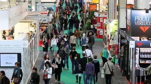 L’informazione scientifica tra fake news e opinione pubblica: l'Unito al 30° Salone del Libro L’informazione scientifica tra fake news e opinione pubblica: l'Unito al 30° Salone del Libro