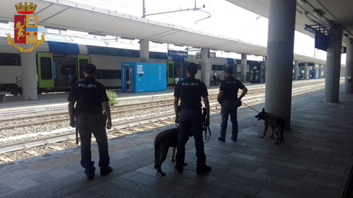 Oltre 3600 persone controllate e 8 indagate dalla Polizia ferroviaria Oltre 3600 persone controllate e 8 indagate dalla Polizia ferroviaria