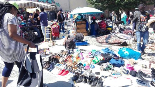 Tra ieri e oggi sequestri di merce vietata al mercato di libero scambio