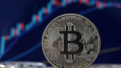 Bitcoin di nuovo a 64.000 dollari mentre Pepe Unchained supera 19milioni di dollari Bitcoin di nuovo a 64.000 dollari mentre Pepe Unchained supera 19milioni di dollari
