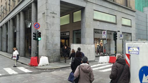 Regalo di Natale in anticipo: torna il semaforo tra via Roma e via Gramsci Regalo di Natale in anticipo: torna il semaforo tra via Roma e via Gramsci