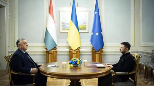 Zelensky rifiuta le proposte di Orbán, intanto a Kiev sventano complotti e attentati