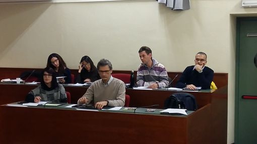 Il capogruppo Pittau, in alto a destra Il capogruppo Pittau, in alto a destra