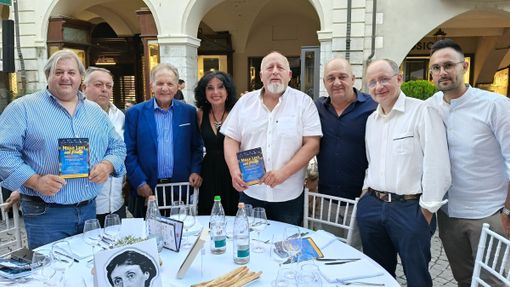 “Mille luci nel piatto”: il Roero tra eccellenze e valori autentici “Mille luci nel piatto”: il Roero tra eccellenze e valori autentici