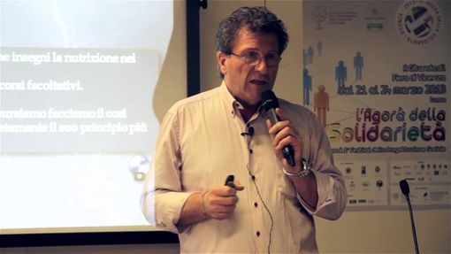Le cose più comuni sono quelle che si conoscono meno, una di queste è sicuramente l'acqua Le cose più comuni sono quelle che si conoscono meno, una di queste è sicuramente l'acqua