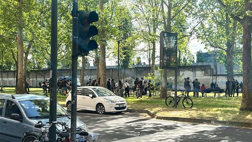 Protesta all'esterno del Cpr di corso Brunelleschi