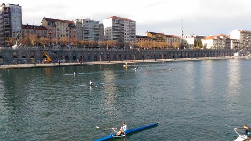 Oltre 100 atleti alla regata degli Amici del Fiume dopo l'incendo che ha distrutto 11 barche Oltre 100 atleti alla regata degli Amici del Fiume dopo l'incendo che ha distrutto 11 barche
